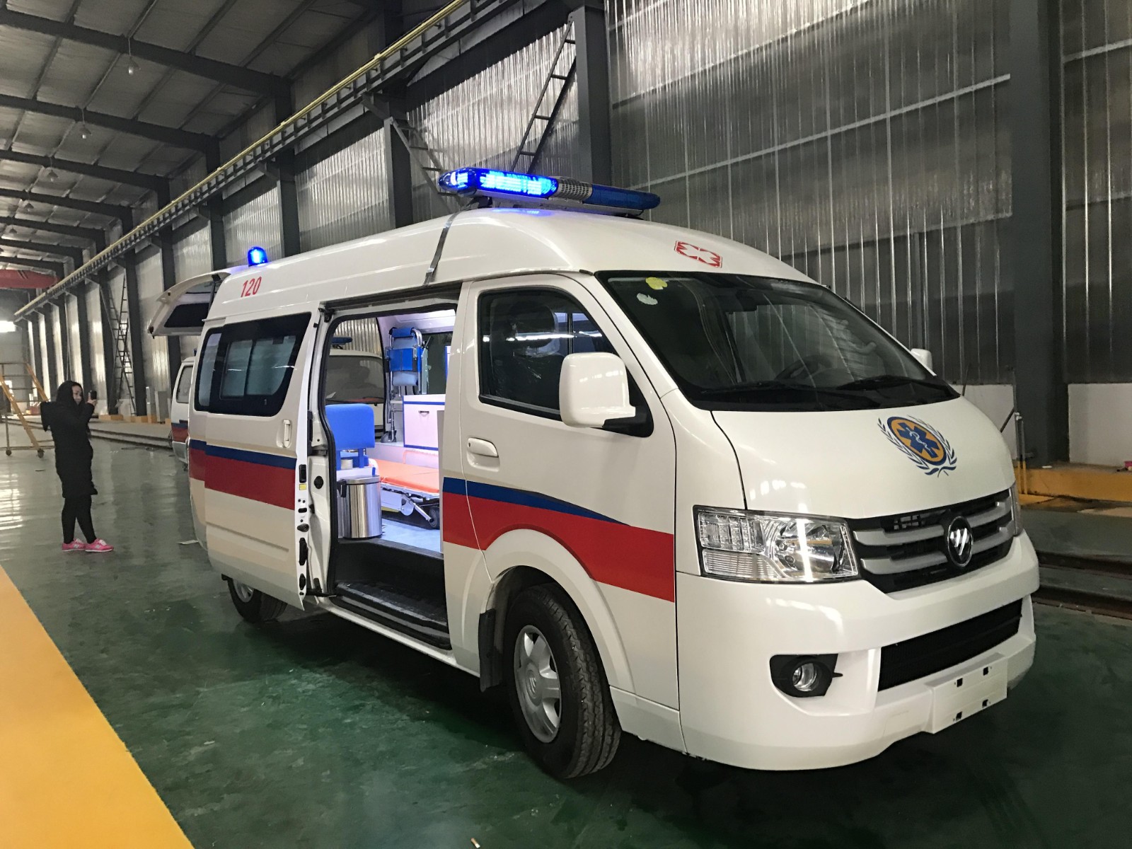 新县救护车转院